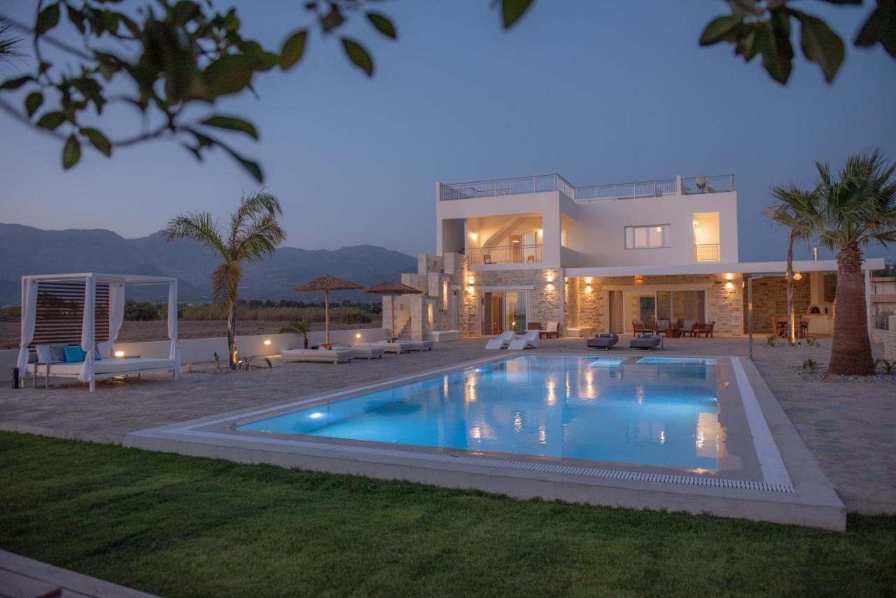 Villa Pnoe Seaside Kalamaki  Exterior foto