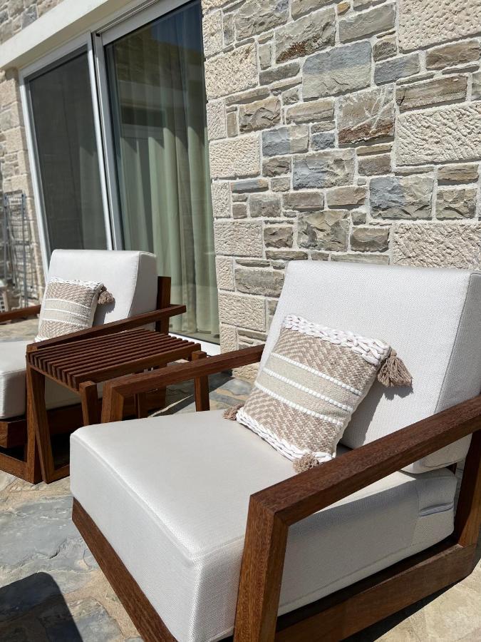Villa Pnoe Seaside Kalamaki  Exterior foto